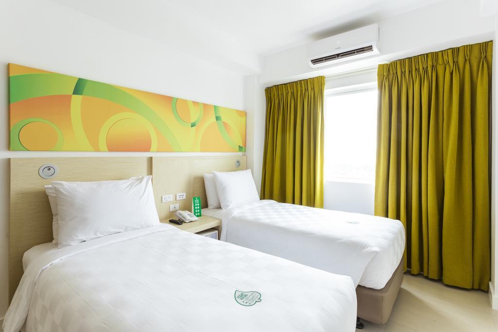 Go Hotels Cubao Кесон-Сіті Екстер'єр фото
